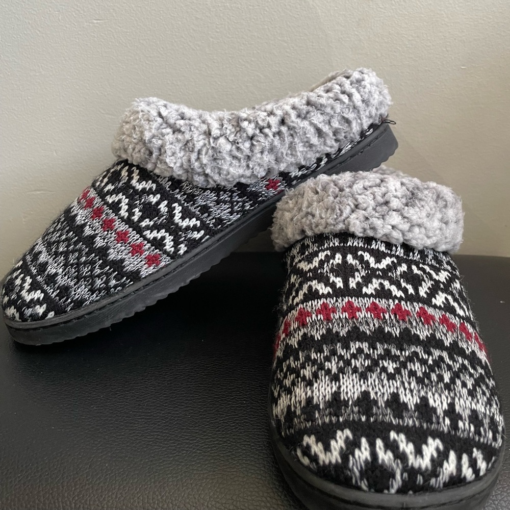 slippers